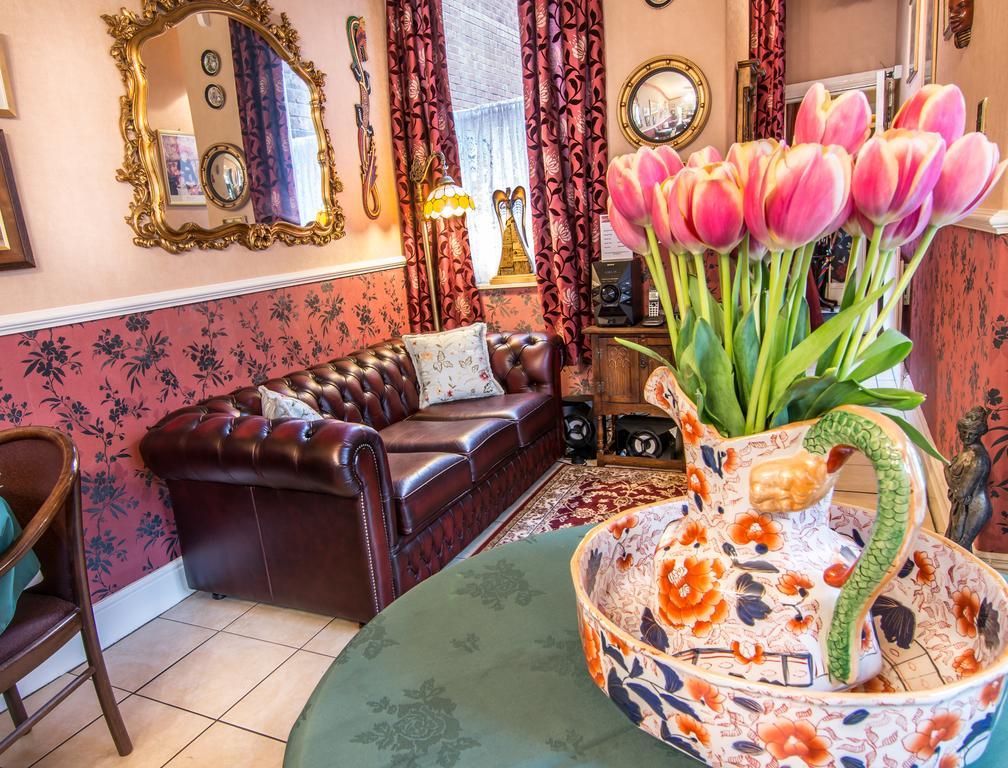 Creston Villa Guest House Lincoln Extérieur photo