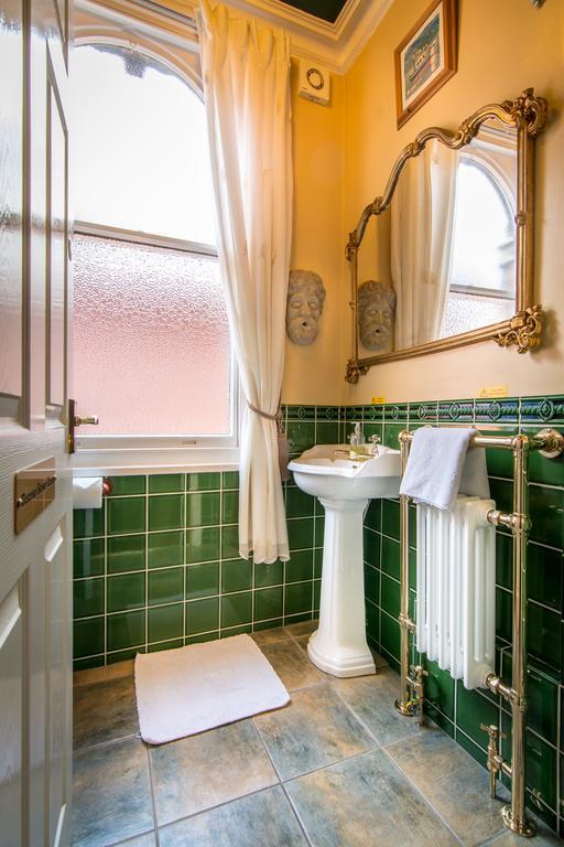 Creston Villa Guest House Lincoln Extérieur photo